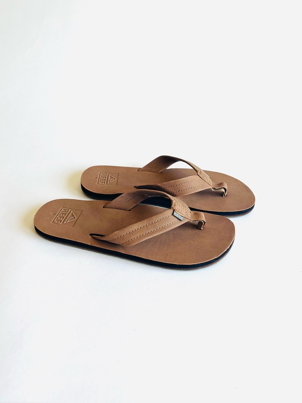 New Men’s Reef Tan Brown Synthetic Leather Synthetic Outsole Flip Flop size 9